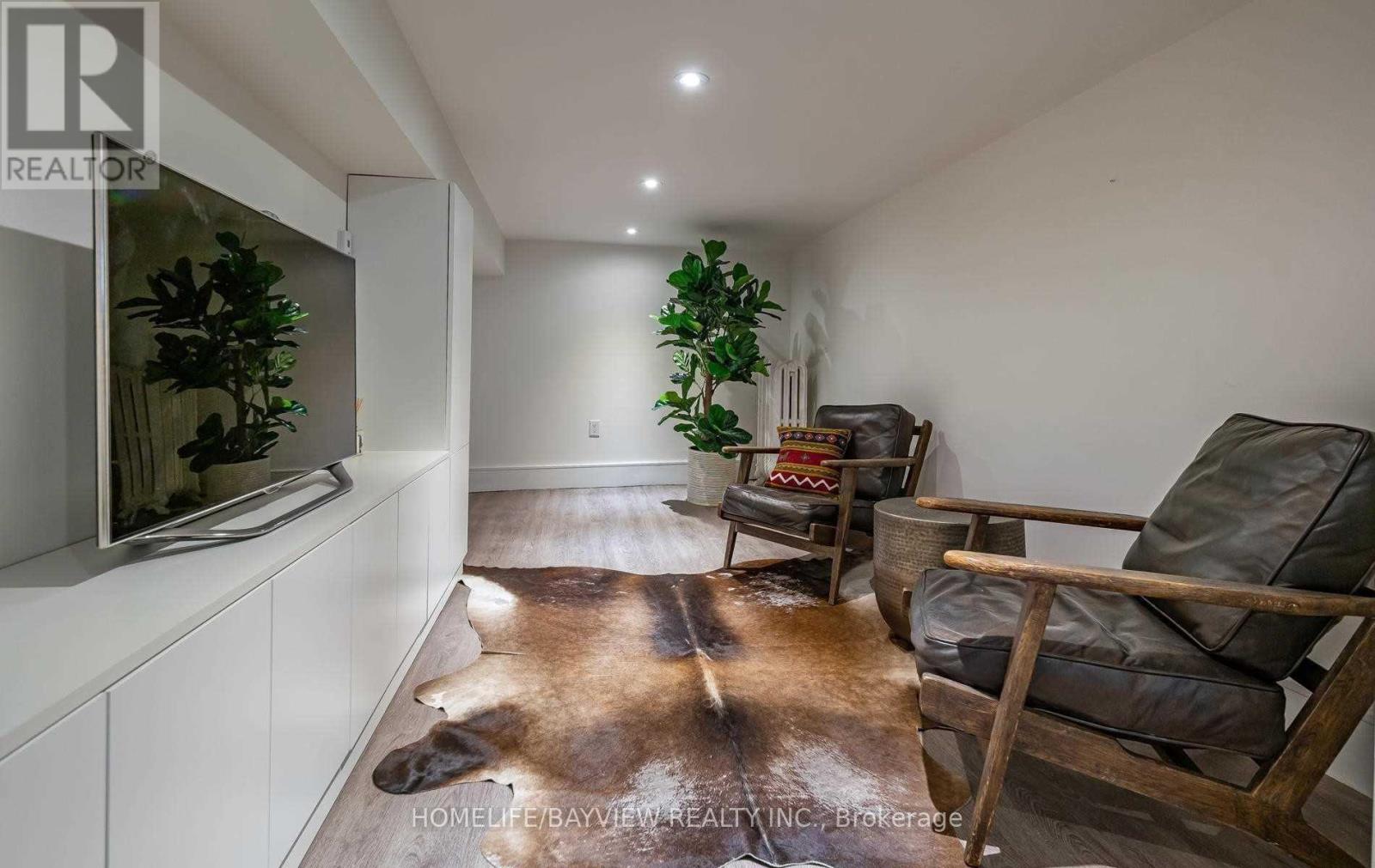 19 Gormley Avenue, Toronto, Ontario  M4V 1Y9 - Photo 23 - C12941420