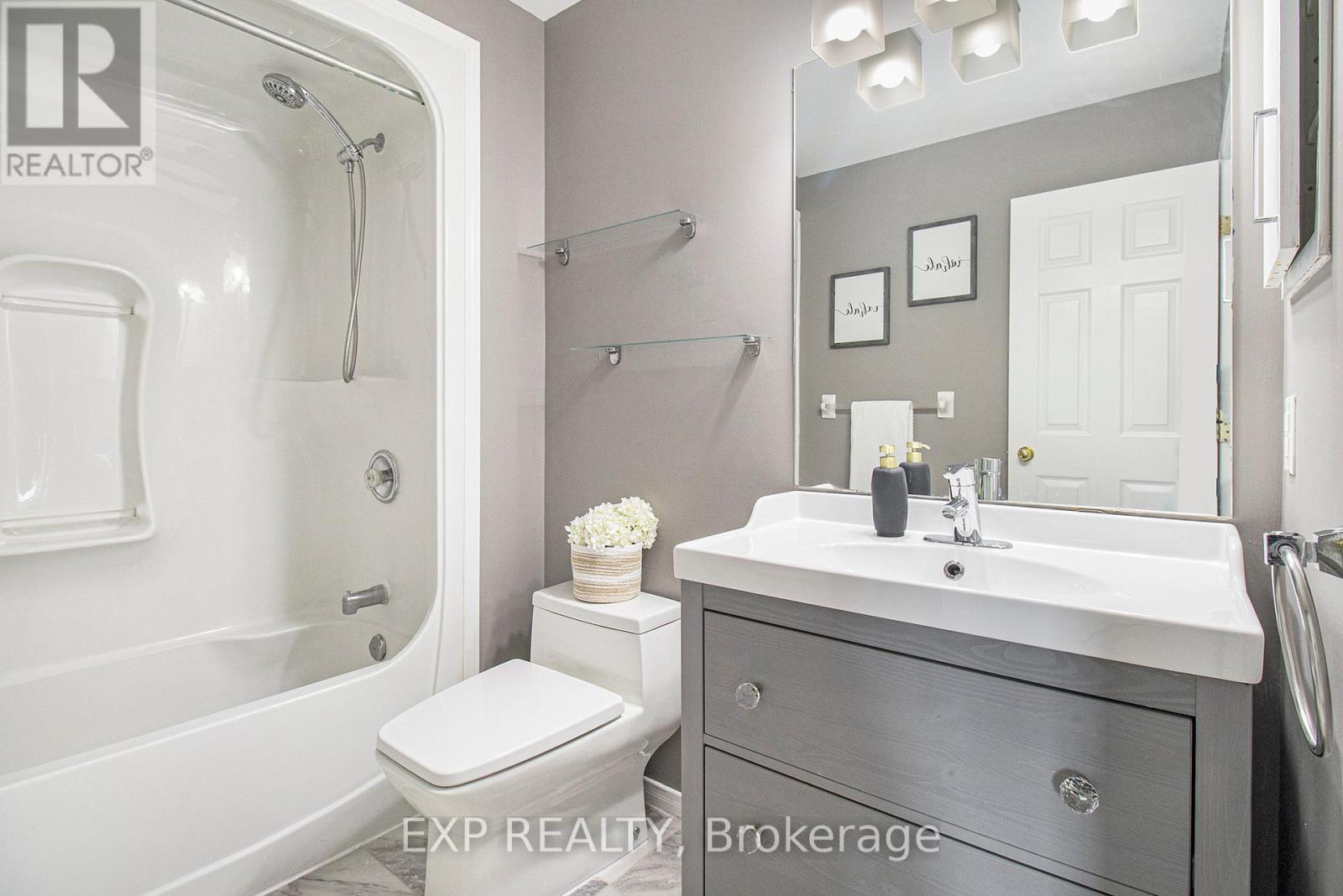 1310 Halton Terrace, Ottawa, Ontario  K2K 3K6 - Photo 16 - X12941338