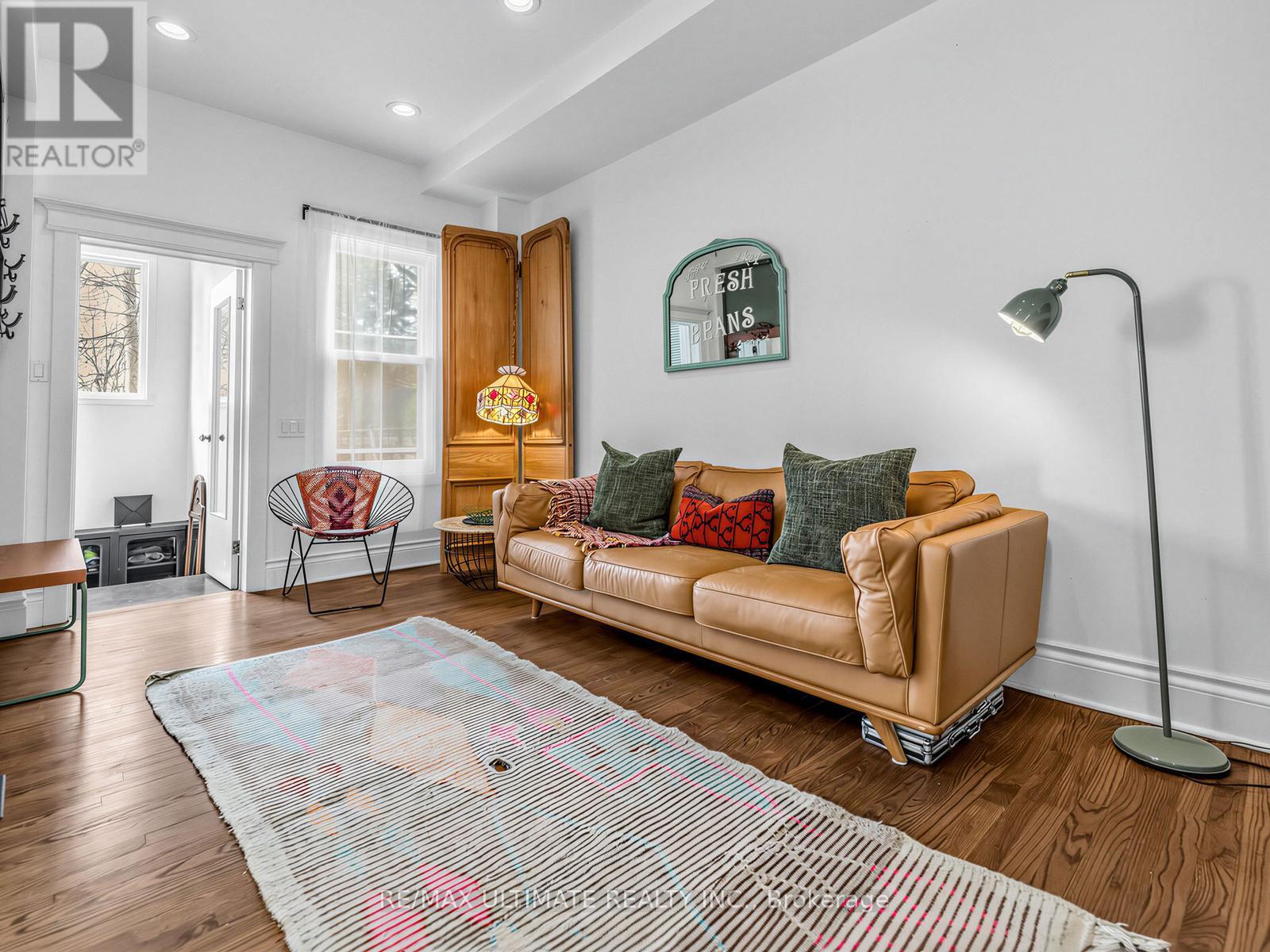 18 Blantyre Avenue, Toronto, Ontario  M1N 2R4 - Photo 17 - E12941418