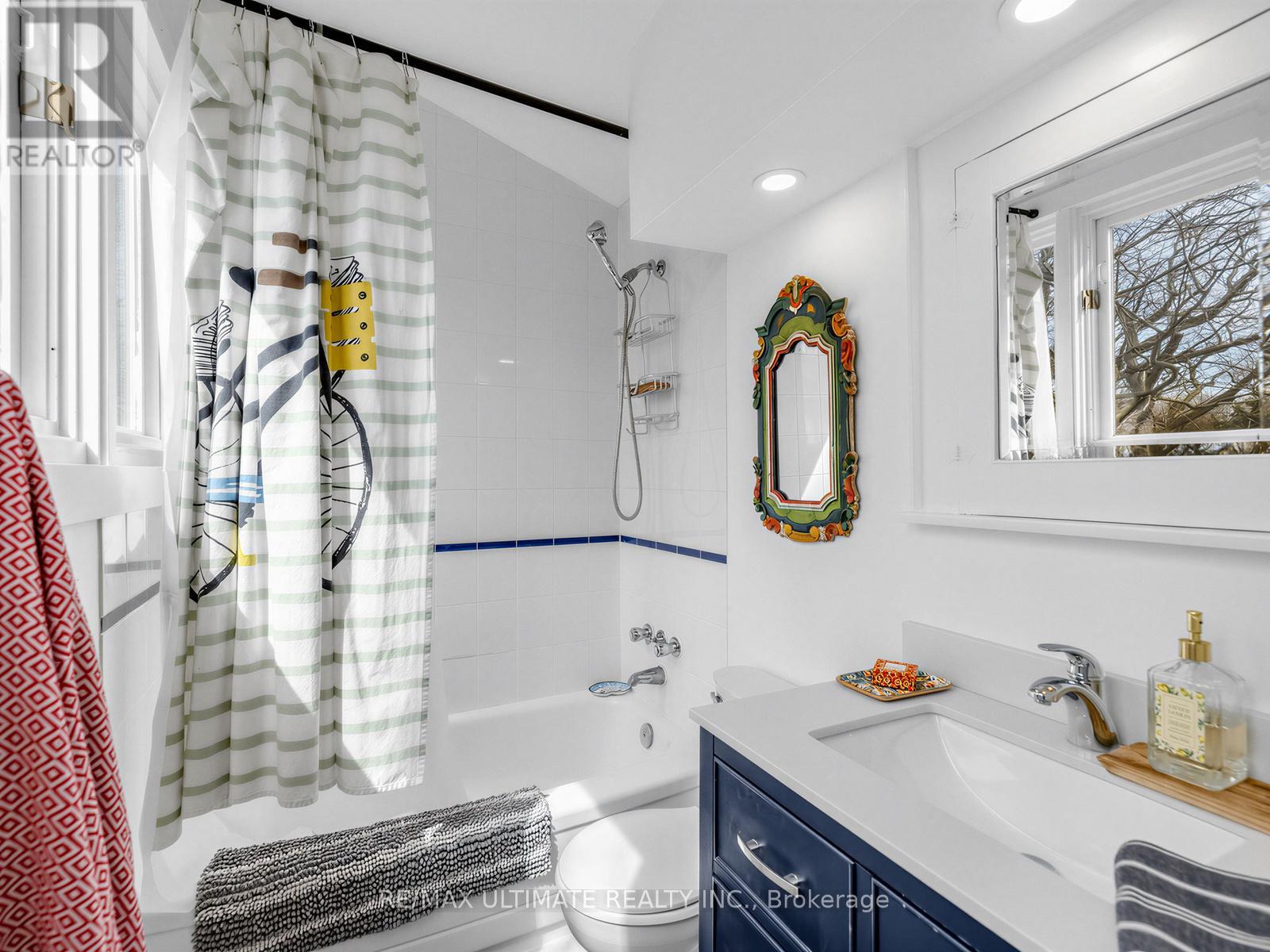 18 Blantyre Avenue, Toronto, Ontario  M1N 2R4 - Photo 21 - E12941418