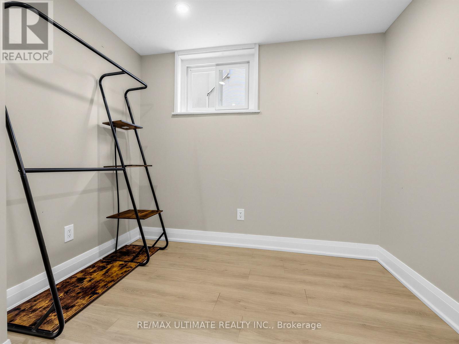 18 Blantyre Avenue, Toronto, Ontario  M1N 2R4 - Photo 32 - E12941418