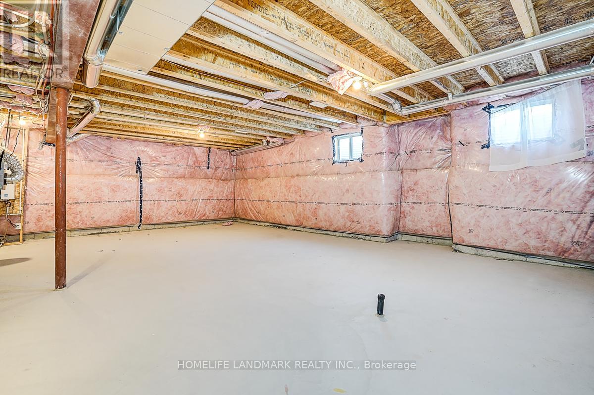 1404 Mockingbird Square, Pickering, Ontario  L1X 0N8 - Photo 33 - E12941500