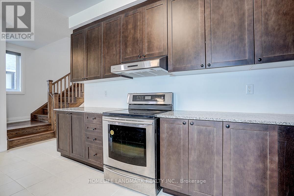 1404 Mockingbird Square, Pickering, Ontario  L1X 0N8 - Photo 8 - E12941500