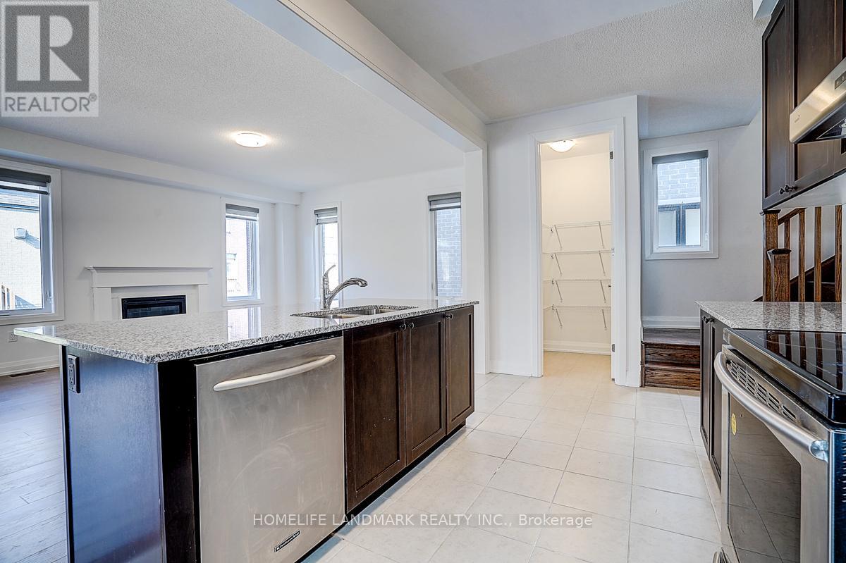 1404 Mockingbird Square, Pickering, Ontario  L1X 0N8 - Photo 9 - E12941500