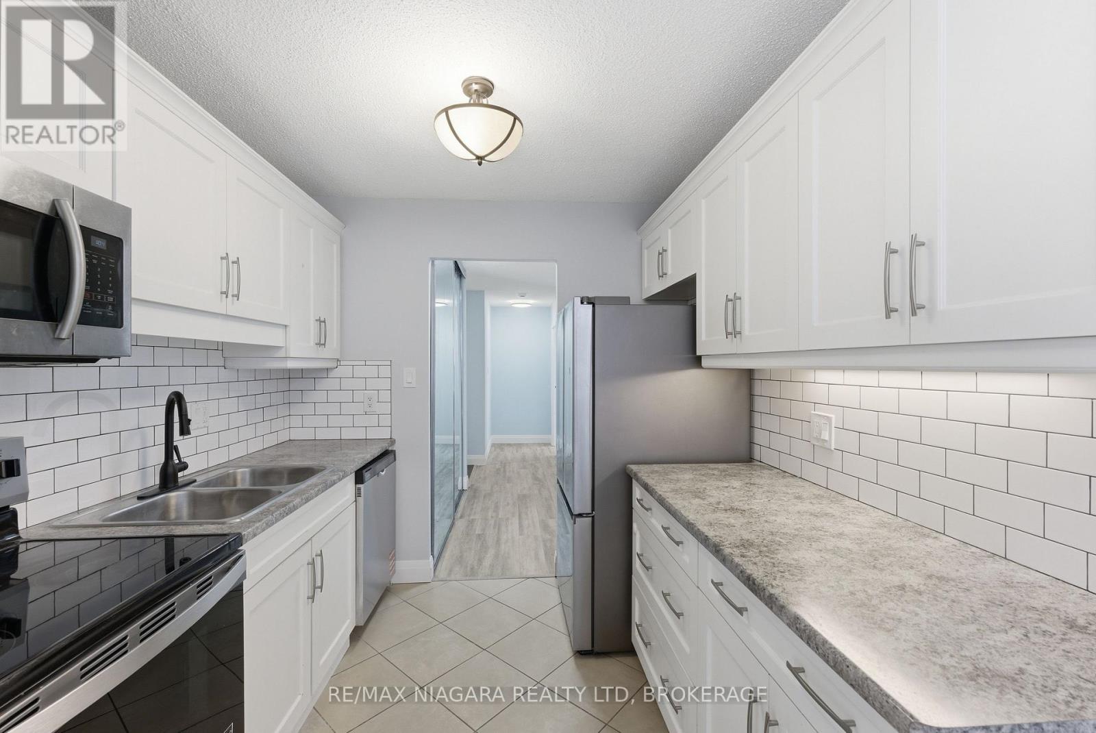 109 - 7 Gale Crescent, St. Catharines, Ontario  L2R 7M8 - Photo 11 - X12941430