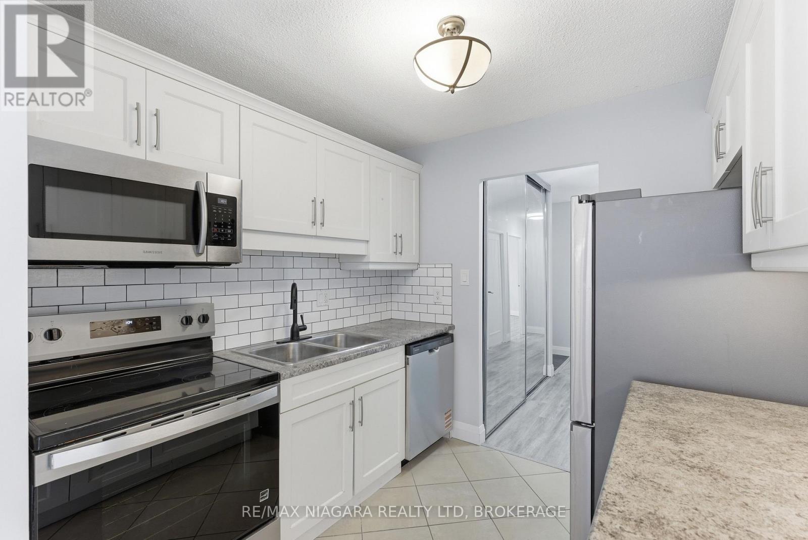 109 - 7 Gale Crescent, St. Catharines, Ontario  L2R 7M8 - Photo 12 - X12941430