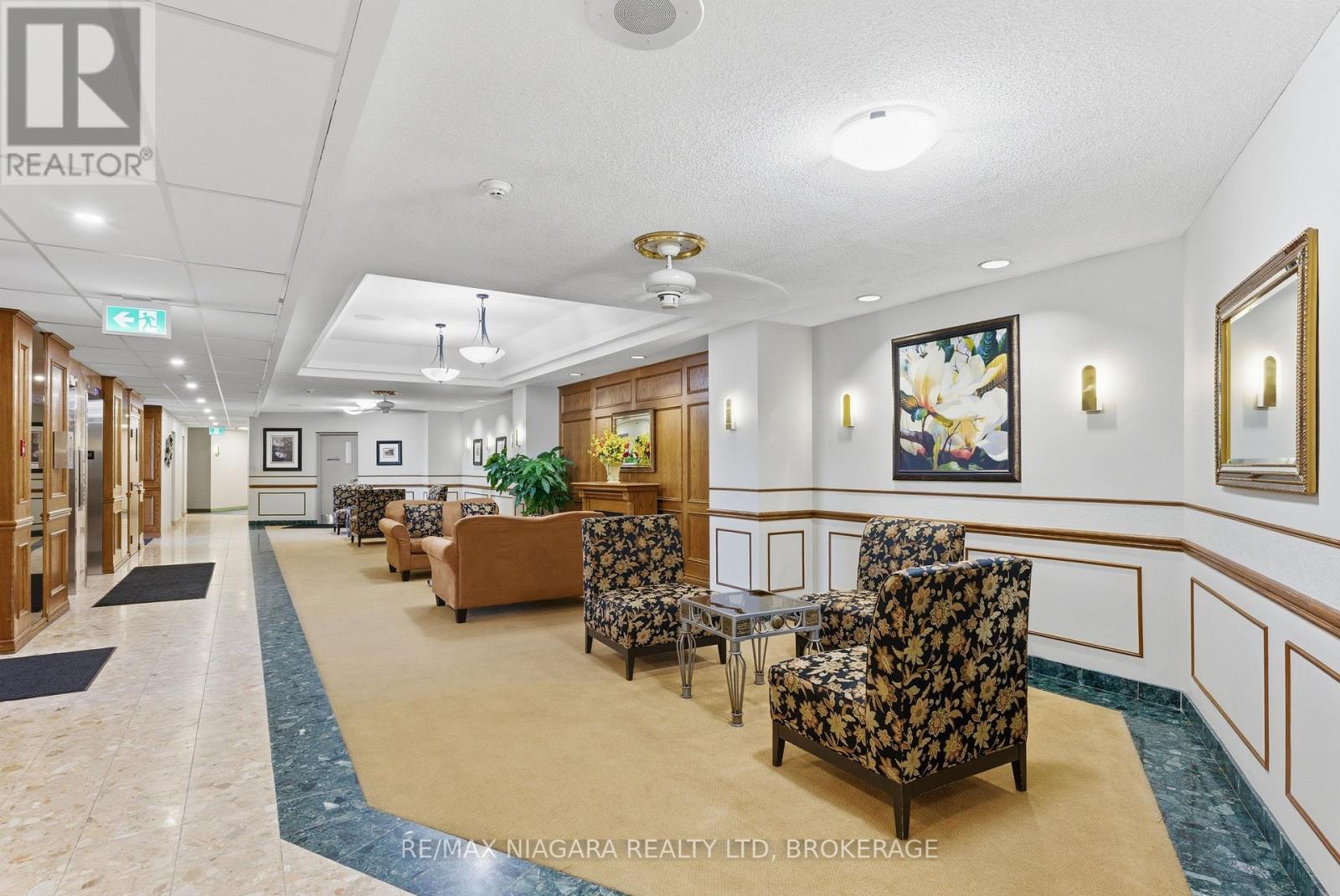 109 - 7 Gale Crescent, St. Catharines, Ontario  L2R 7M8 - Photo 3 - X12941430