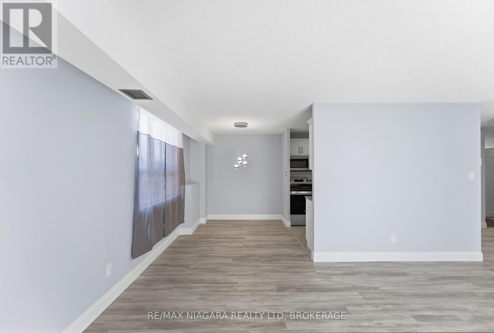 109 - 7 Gale Crescent, St. Catharines, Ontario  L2R 7M8 - Photo 8 - X12941430