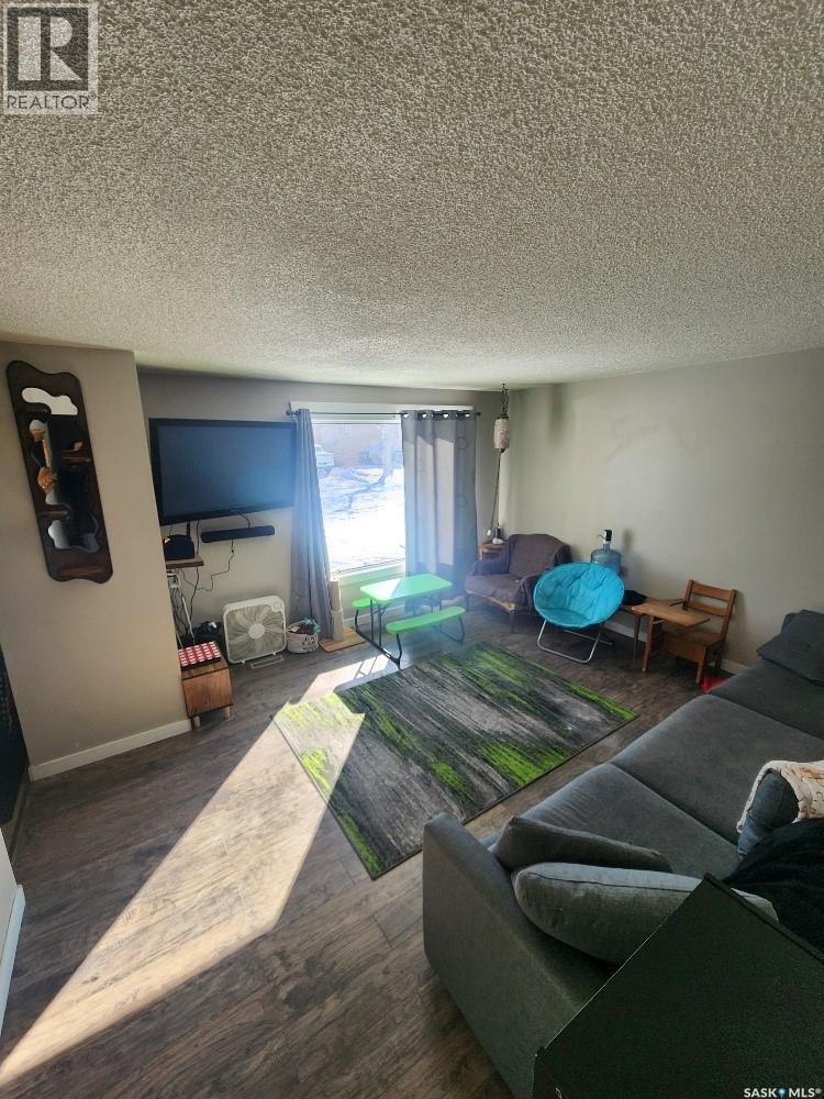 84 Rothwell Crescent, Regina, Saskatchewan  S4N 1R6 - Photo 3 - SK031747