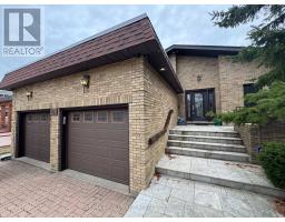 101 LEYBURN AVENUE, Richmond Hill, Ontario