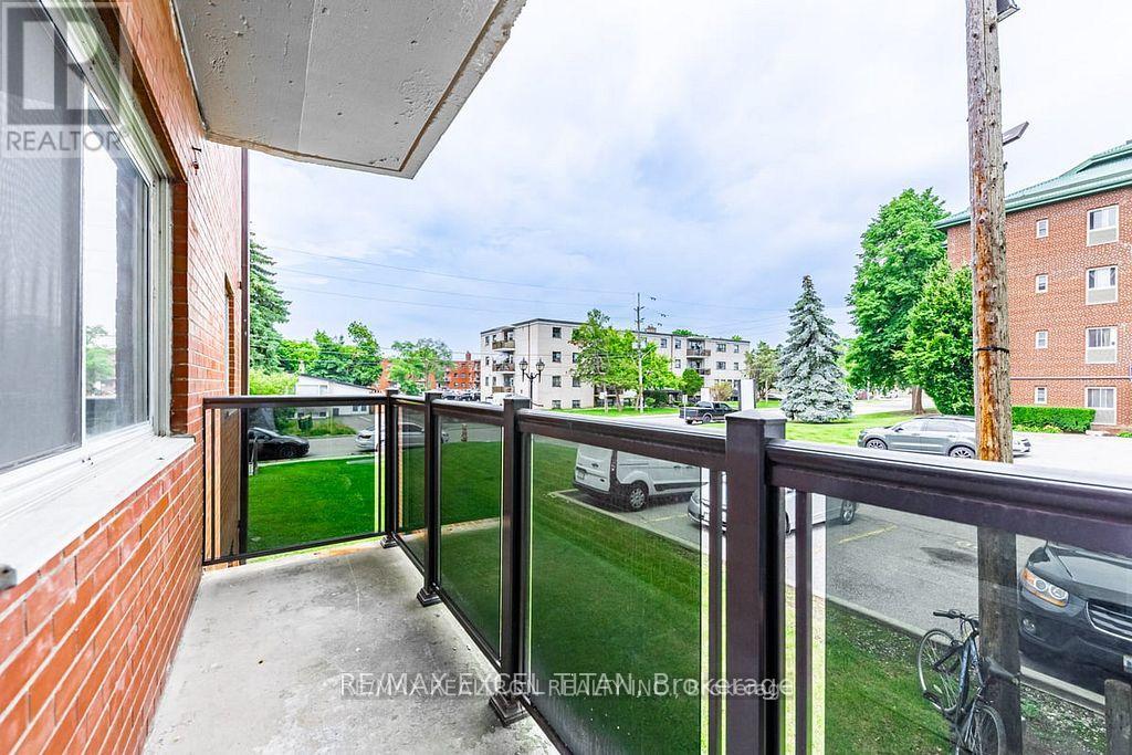 402 - 165 Colborne Avenue, Richmond Hill, Ontario  L4C 2K2 - Photo 19 - N12941482