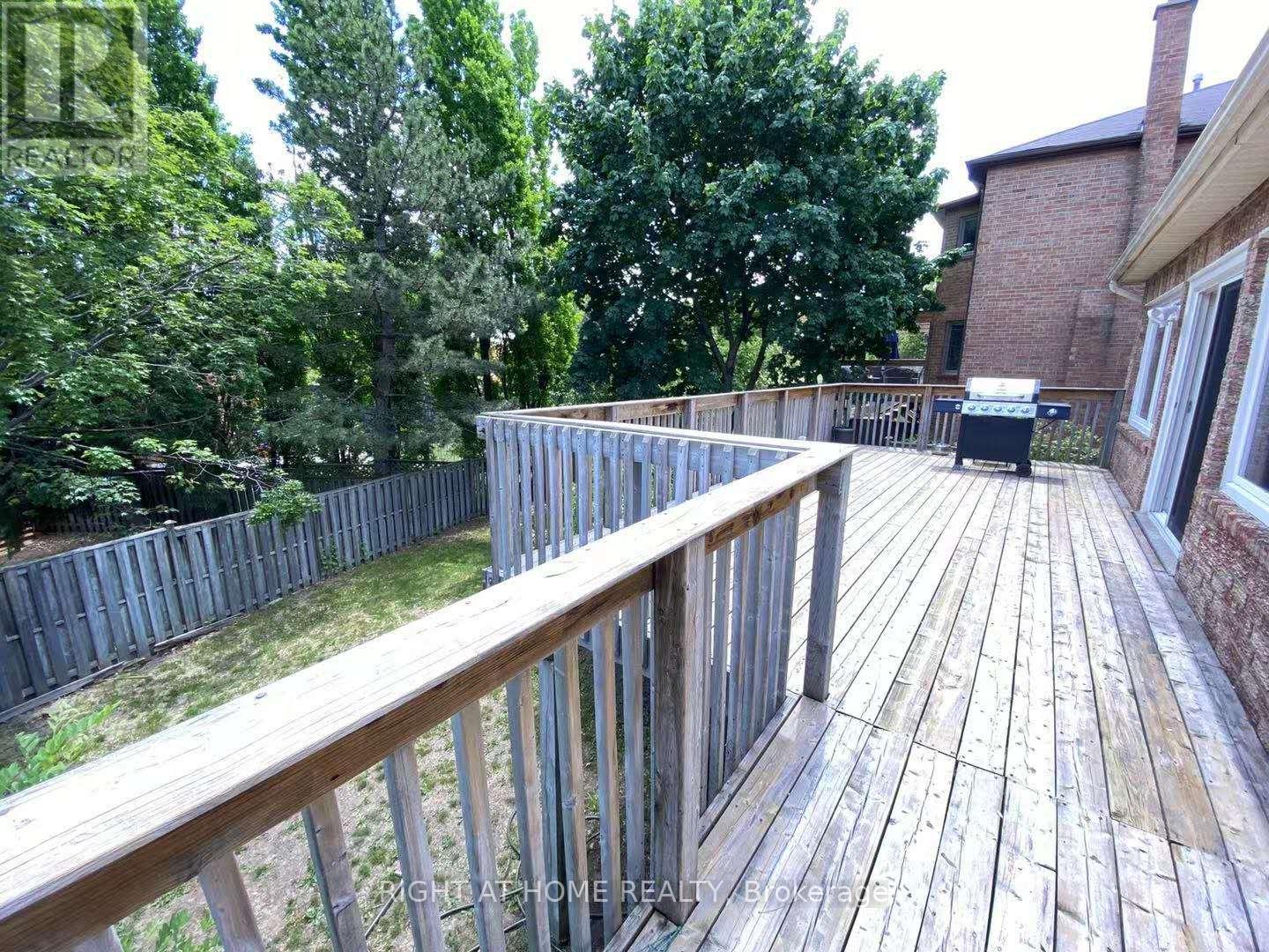 3 HOLLINGHAM ROAD, Markham, Ontario