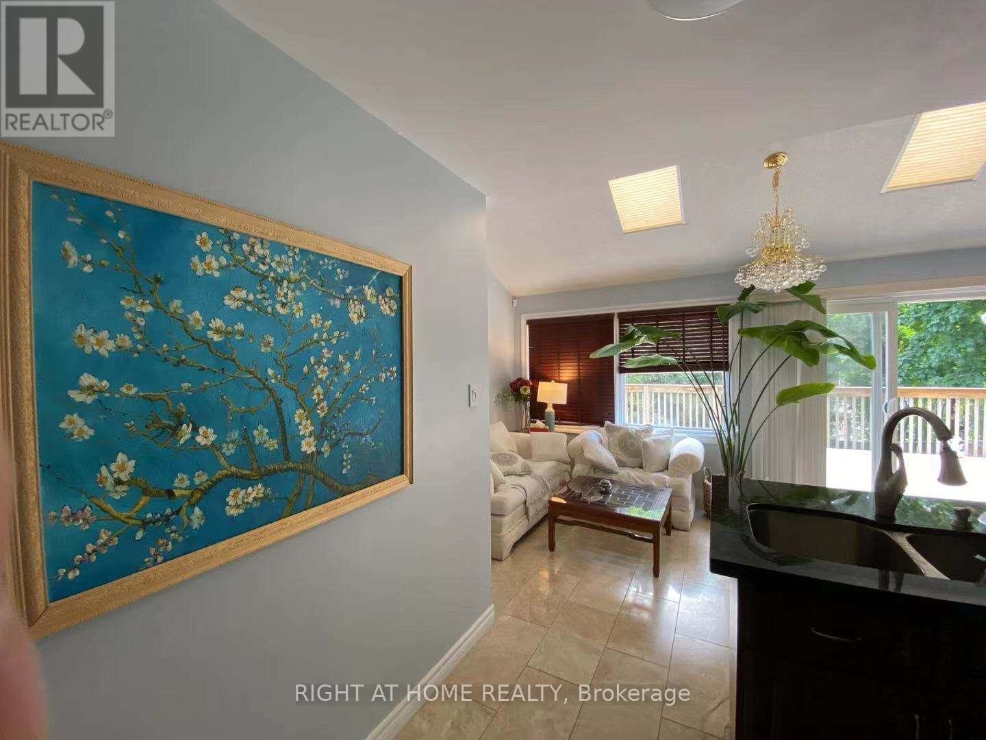 3 Hollingham Road, Markham, Ontario  L3R 7Y1 - Photo 2 - N12941488