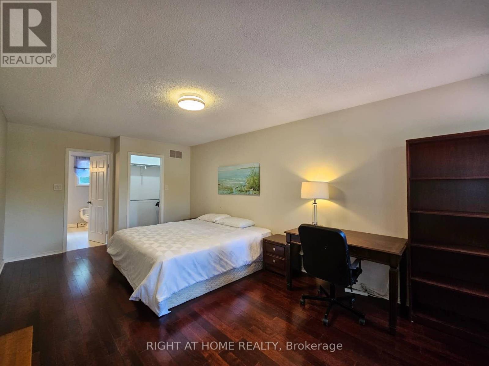 3 Hollingham Road, Markham, Ontario  L3R 7Y1 - Photo 5 - N12941488