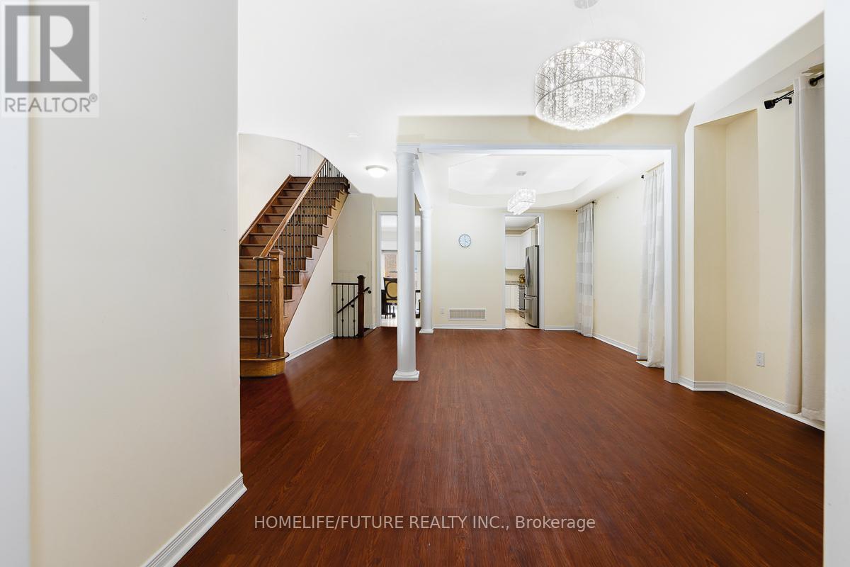 18 Stockell Crescent, Ajax, Ontario  L1T 0M5 - Photo 3 - E12931798