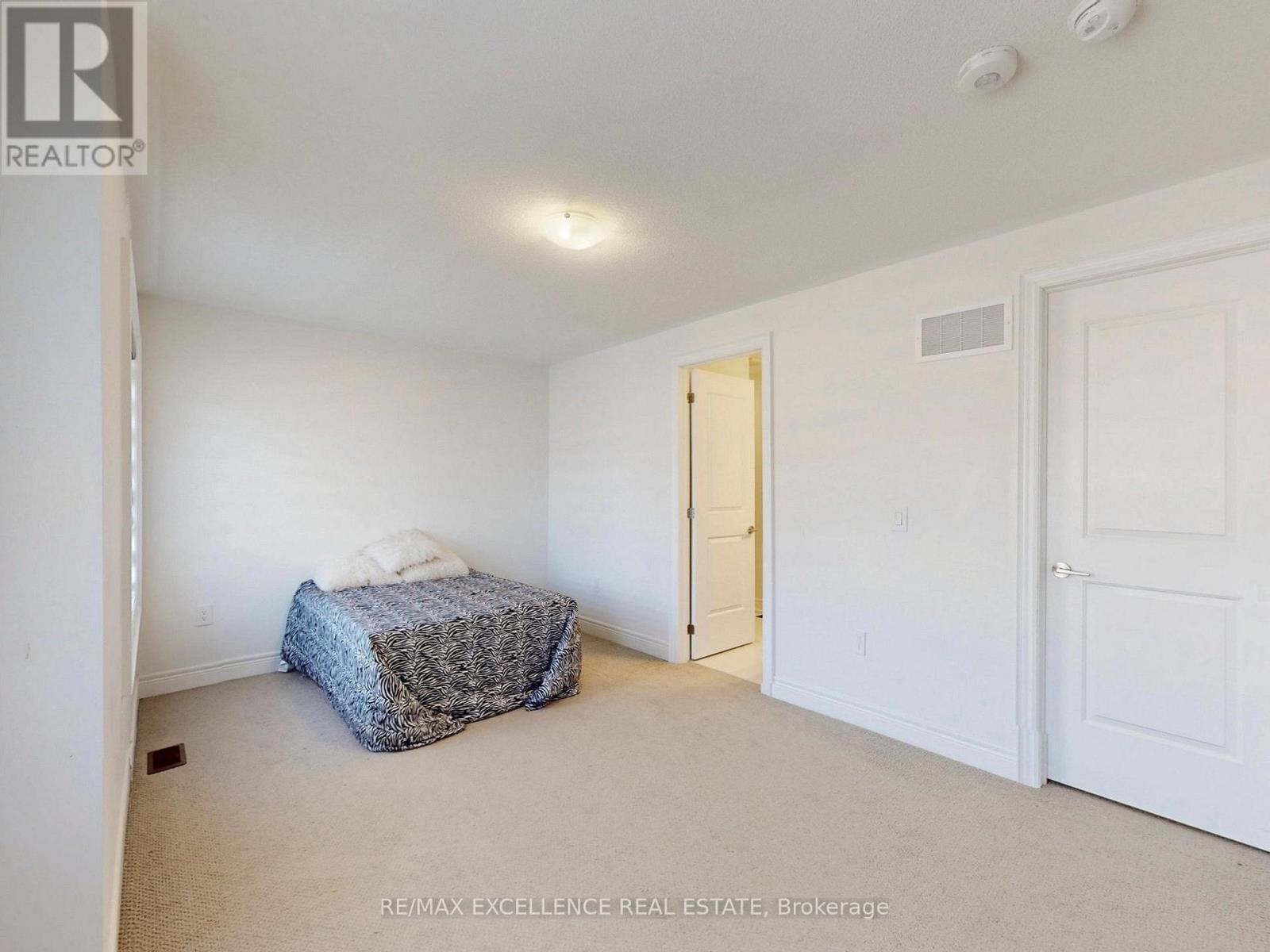 33 Tiger Crescent, Brampton, Ontario  L6R 0C8 - Photo 37 - W12941298