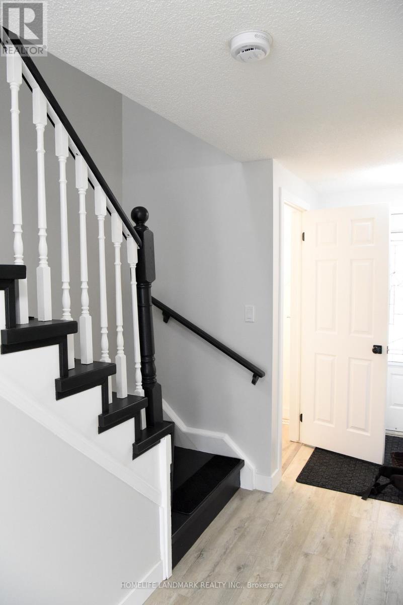 6 Silver Maple Crescent, Barrie (Holly), Ontario  L4N 8T3 - Photo 16 - S12941386