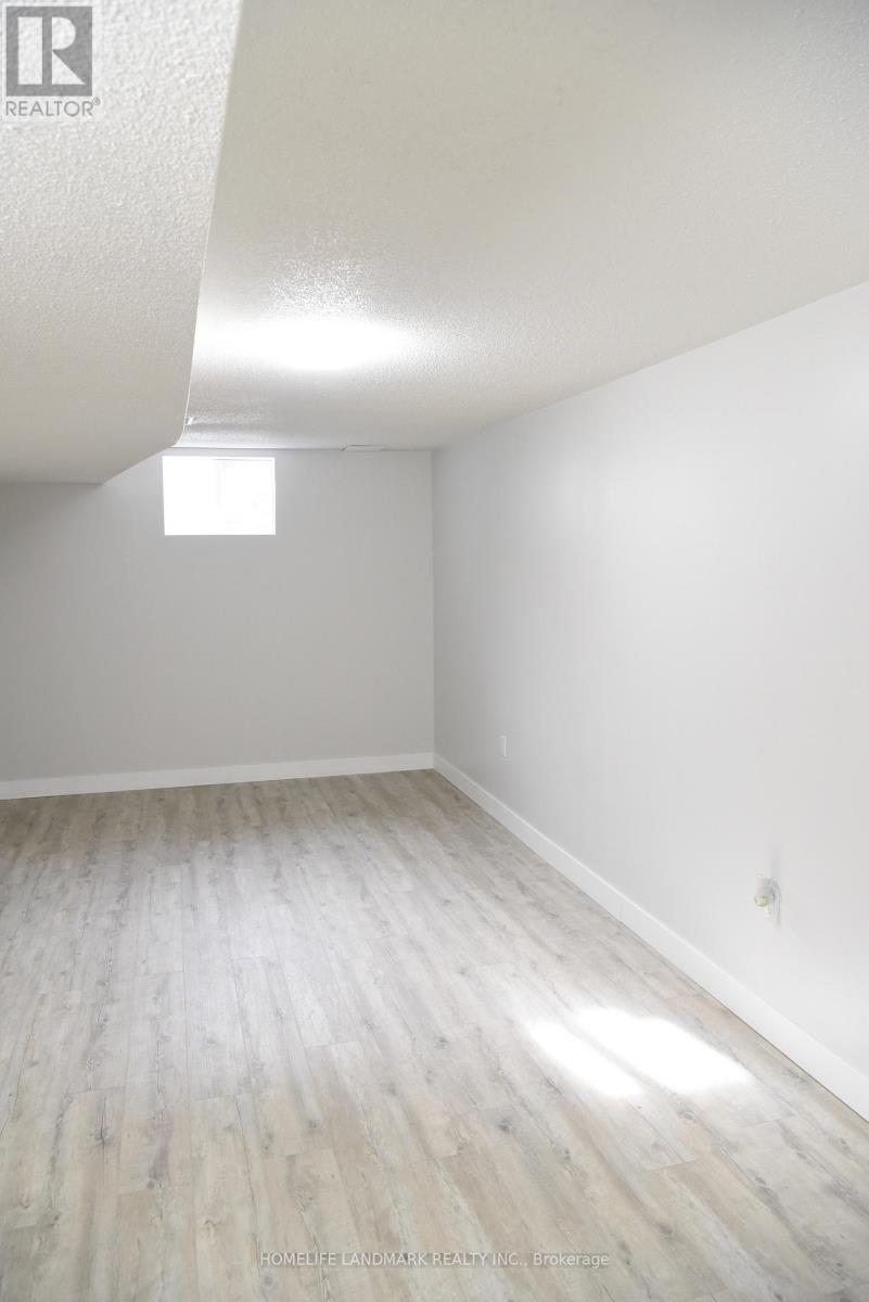 6 Silver Maple Crescent, Barrie (Holly), Ontario  L4N 8T3 - Photo 32 - S12941386