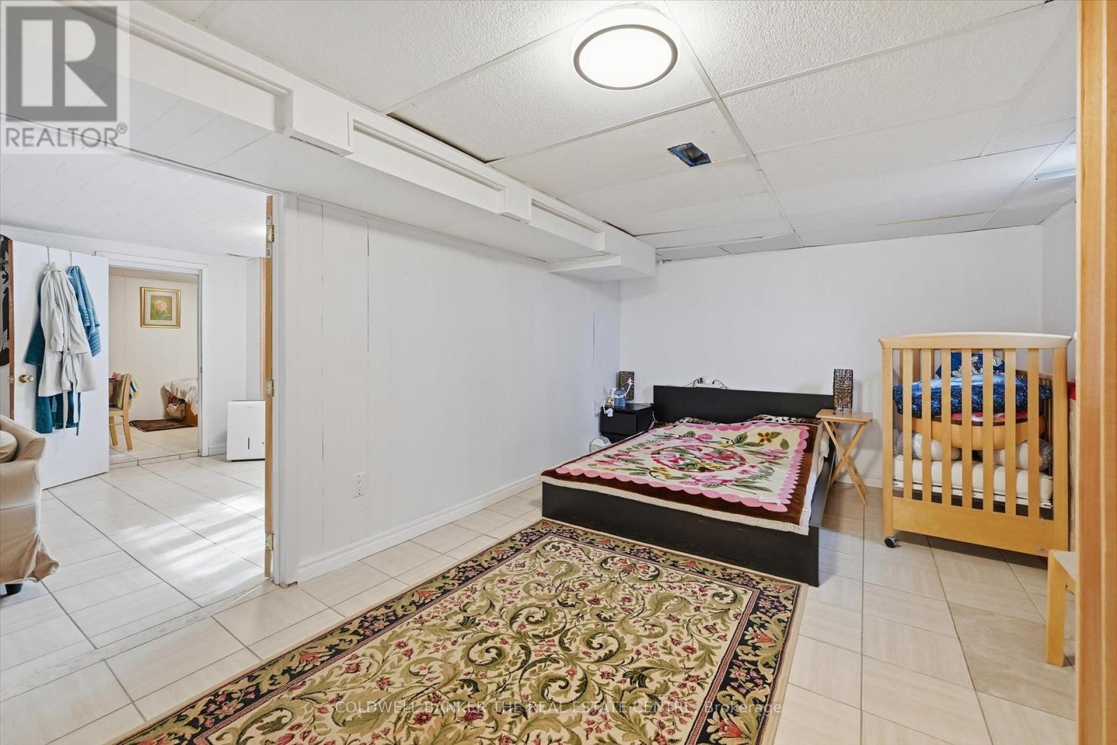 356 Mountain Road, Grimsby, Ontario  L3M 4E7 - Photo 32 - X12741426