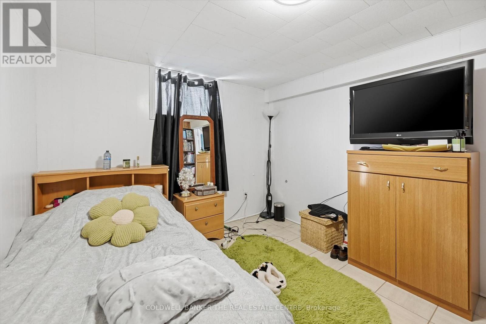 356 Mountain Road, Grimsby, Ontario  L3M 4E7 - Photo 34 - X12741426