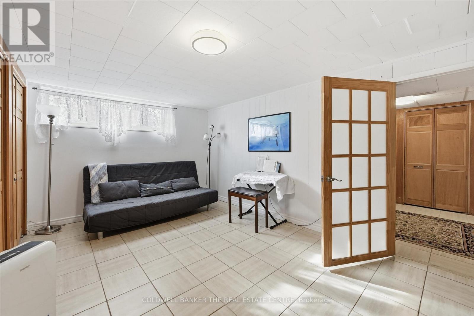 356 Mountain Road, Grimsby, Ontario  L3M 4E7 - Photo 28 - X12741426