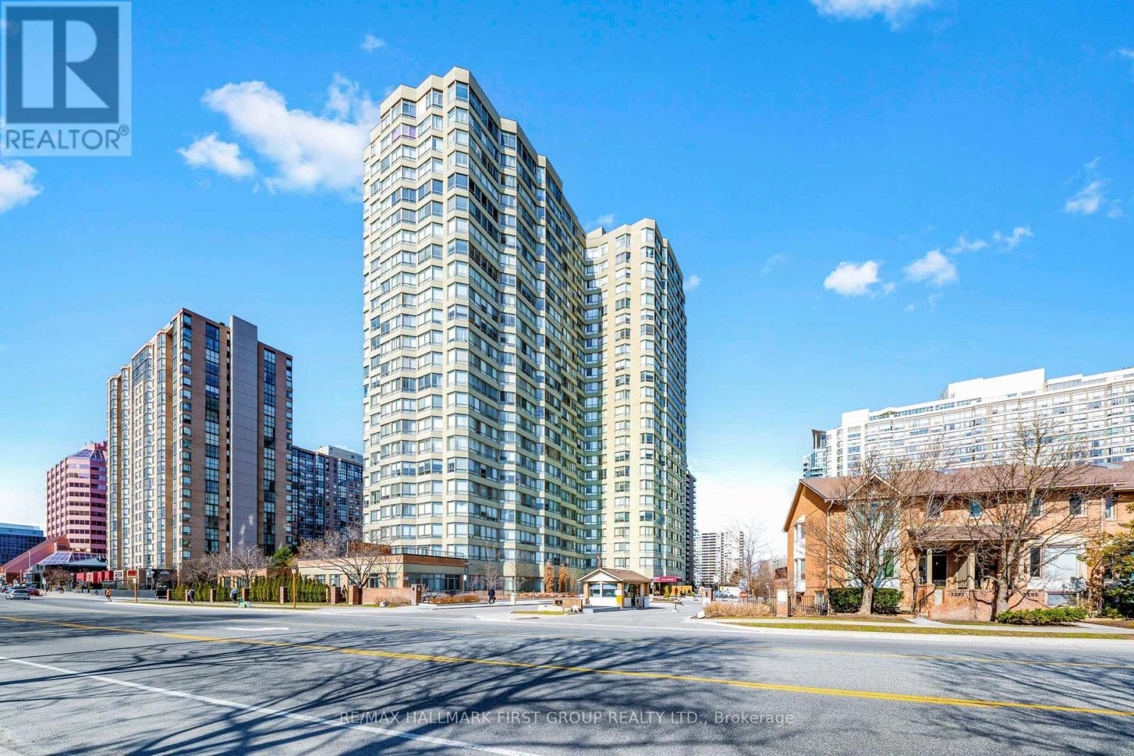 1603 - 3605 Kariya Drive, Mississauga, Ontario  L5B 3J4 - Photo 2 - W12941342