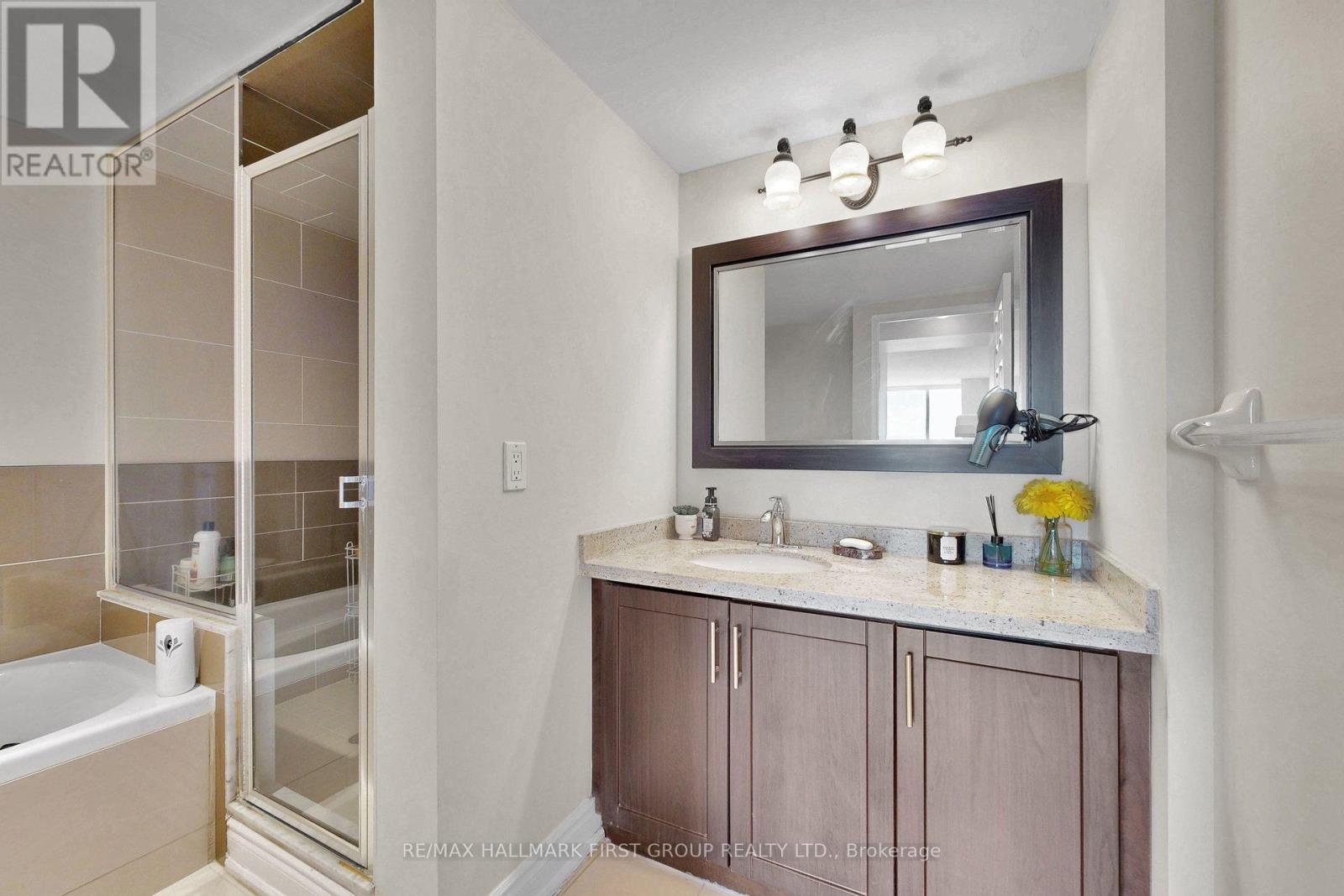 1603 - 3605 Kariya Drive, Mississauga, Ontario  L5B 3J4 - Photo 23 - W12941342