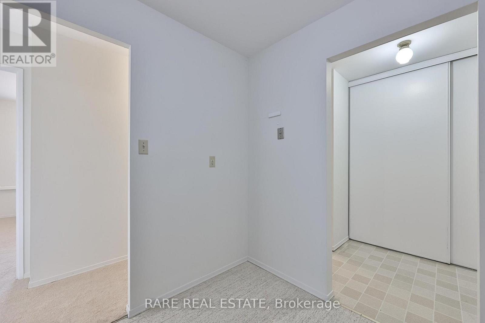 305 - 45 Bredin Parkway, Orangeville, Ontario  L9W 3X2 - Photo 7 - W12941390