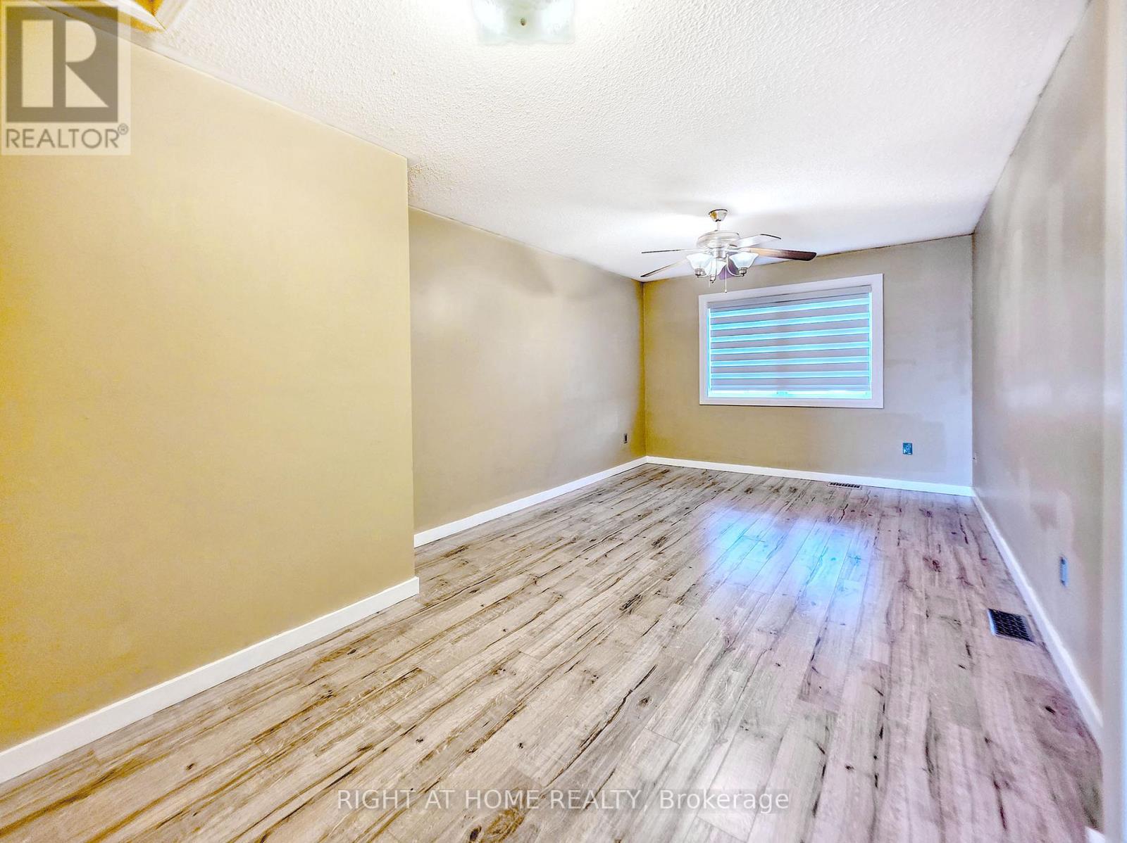 98 Spadina Road, Brampton, Ontario  L6X 4X6 - Photo 9 - W12941394