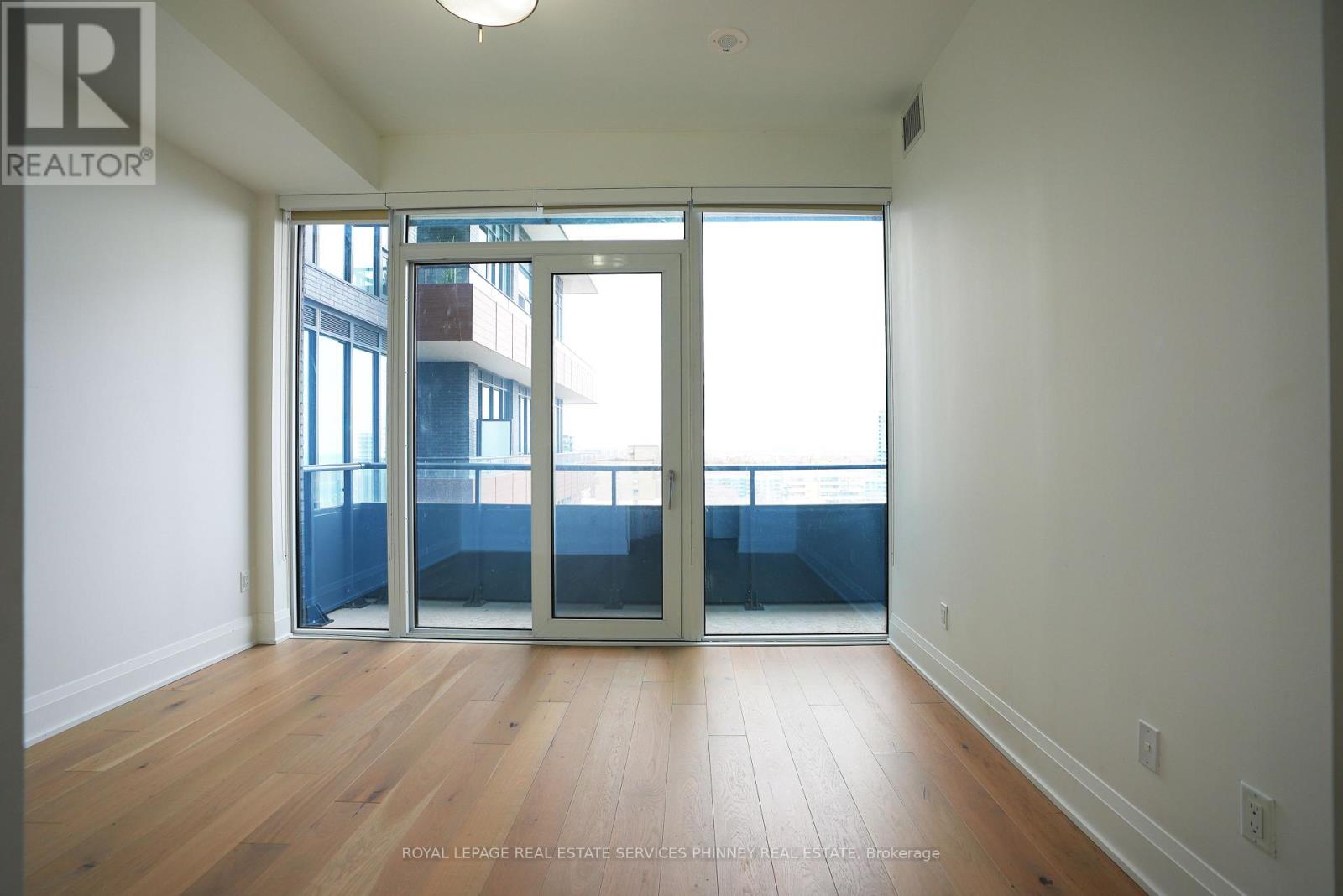 1702 - 21 Park Street, Mississauga, Ontario  L5G 1L7 - Photo 10 - W12941404