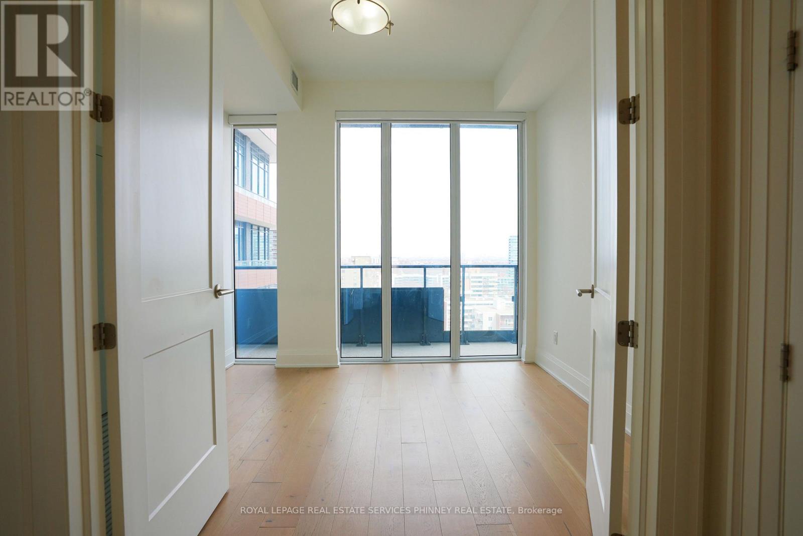 1702 - 21 Park Street, Mississauga, Ontario  L5G 1L7 - Photo 14 - W12941404