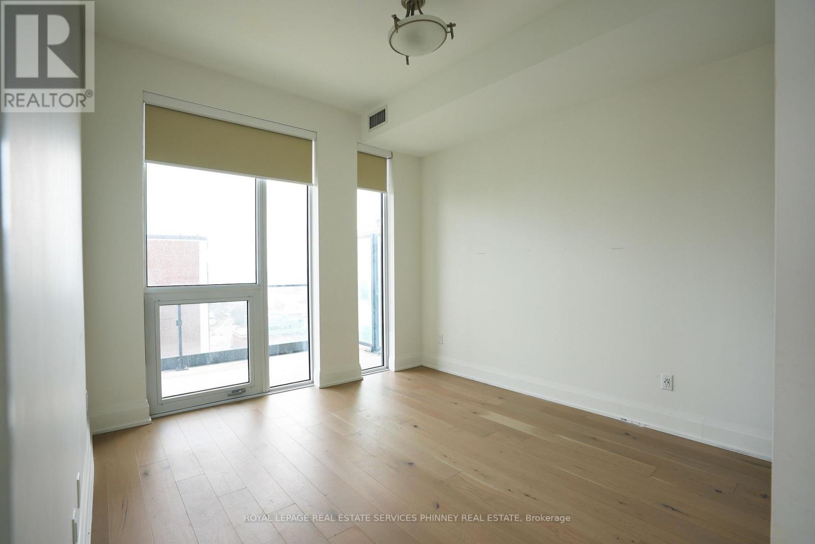 1702 - 21 Park Street, Mississauga, Ontario  L5G 1L7 - Photo 18 - W12941404