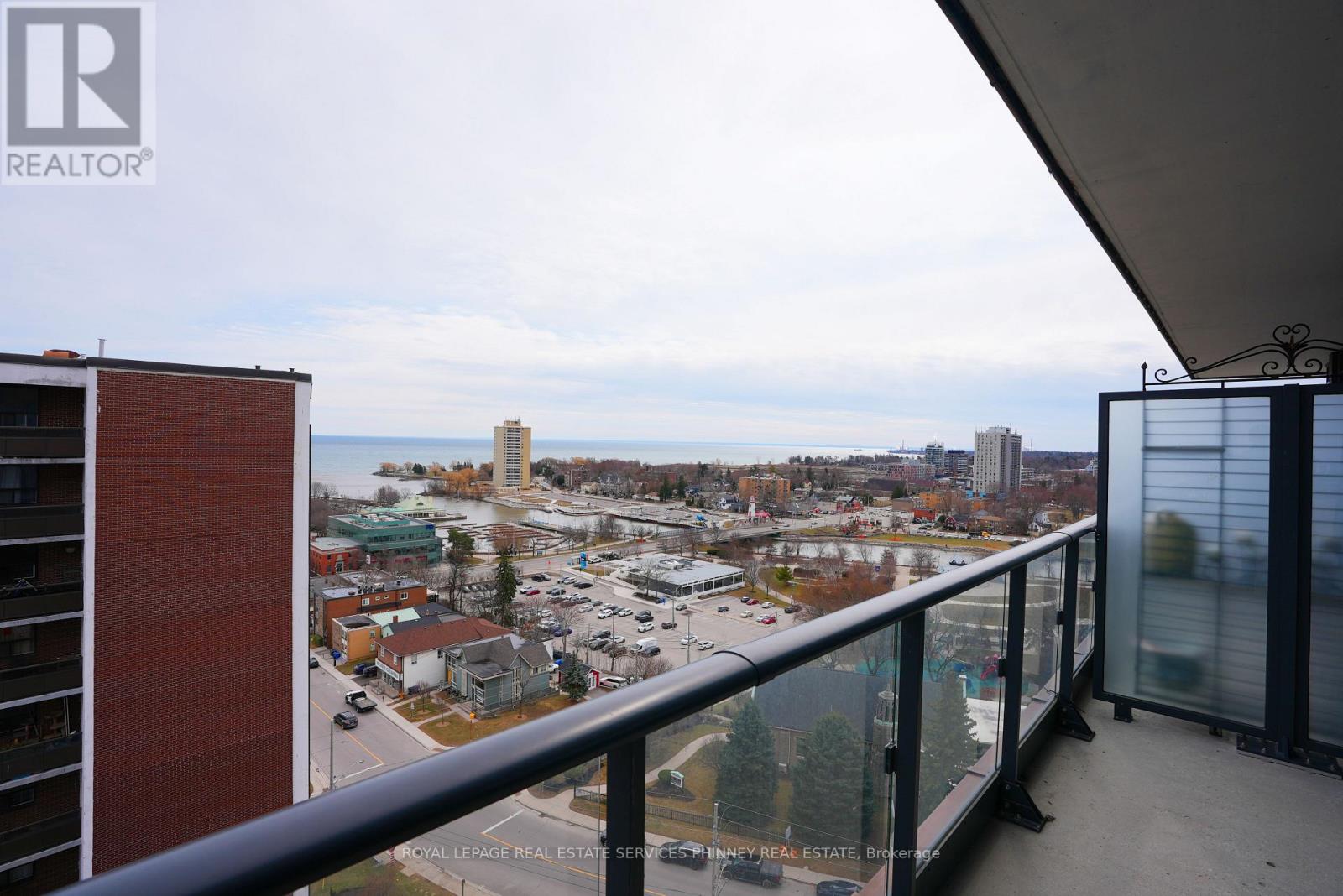 1702 - 21 Park Street, Mississauga, Ontario  L5G 1L7 - Photo 23 - W12941404