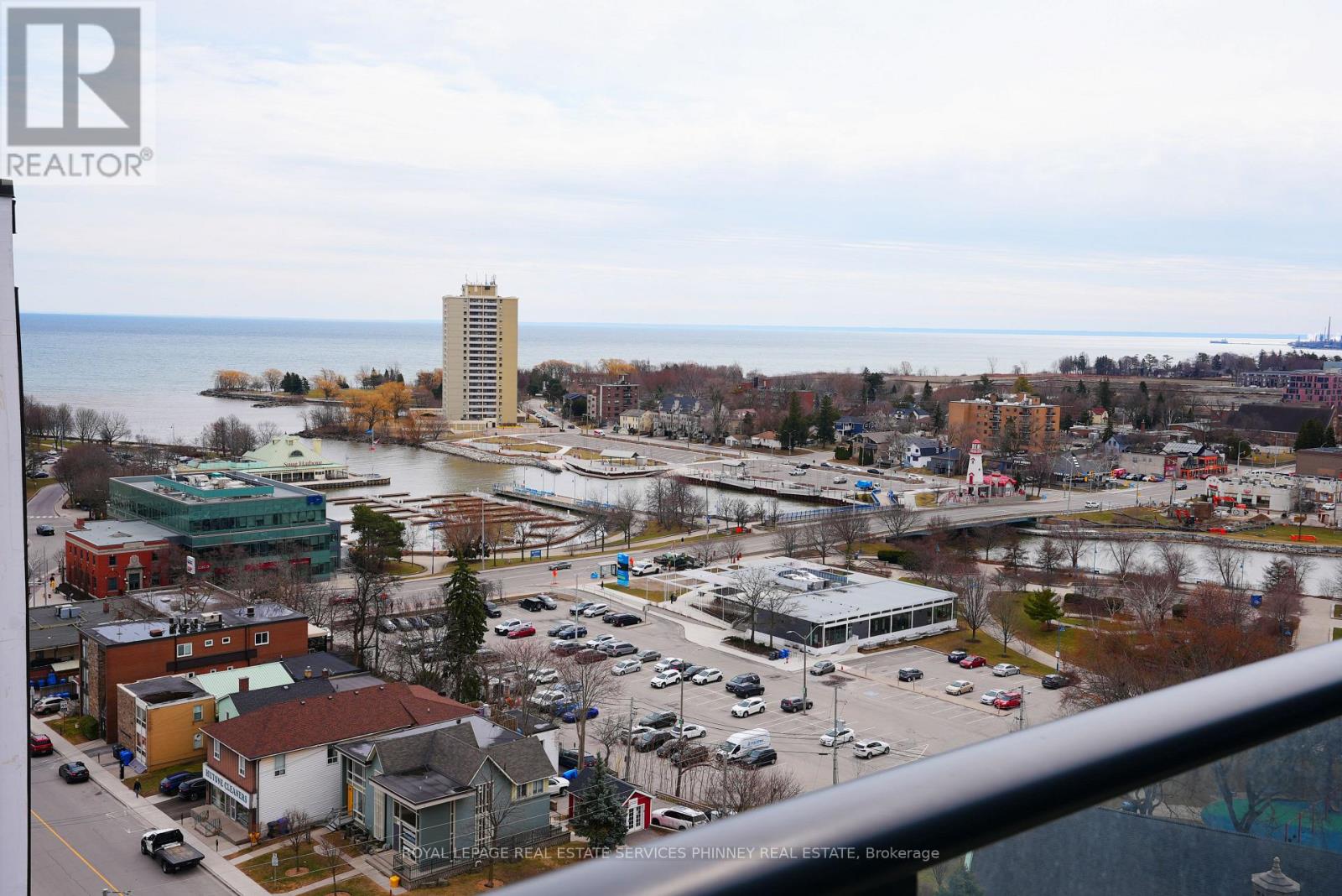 1702 - 21 Park Street, Mississauga, Ontario  L5G 1L7 - Photo 24 - W12941404