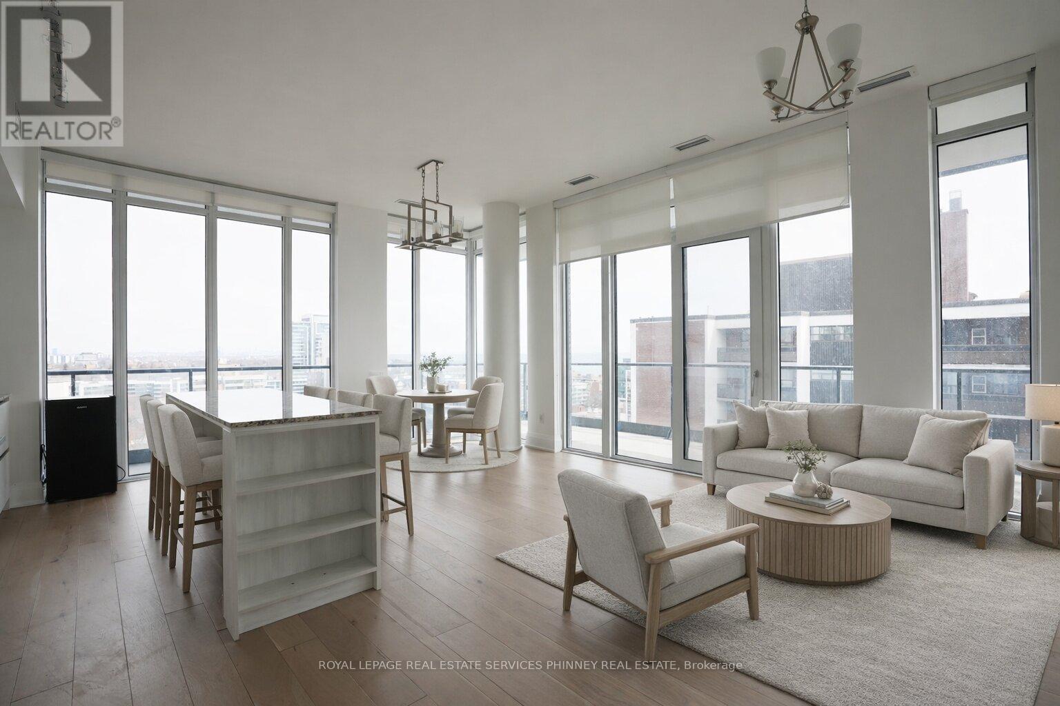 1702 - 21 Park Street, Mississauga, Ontario  L5G 1L7 - Photo 4 - W12941404