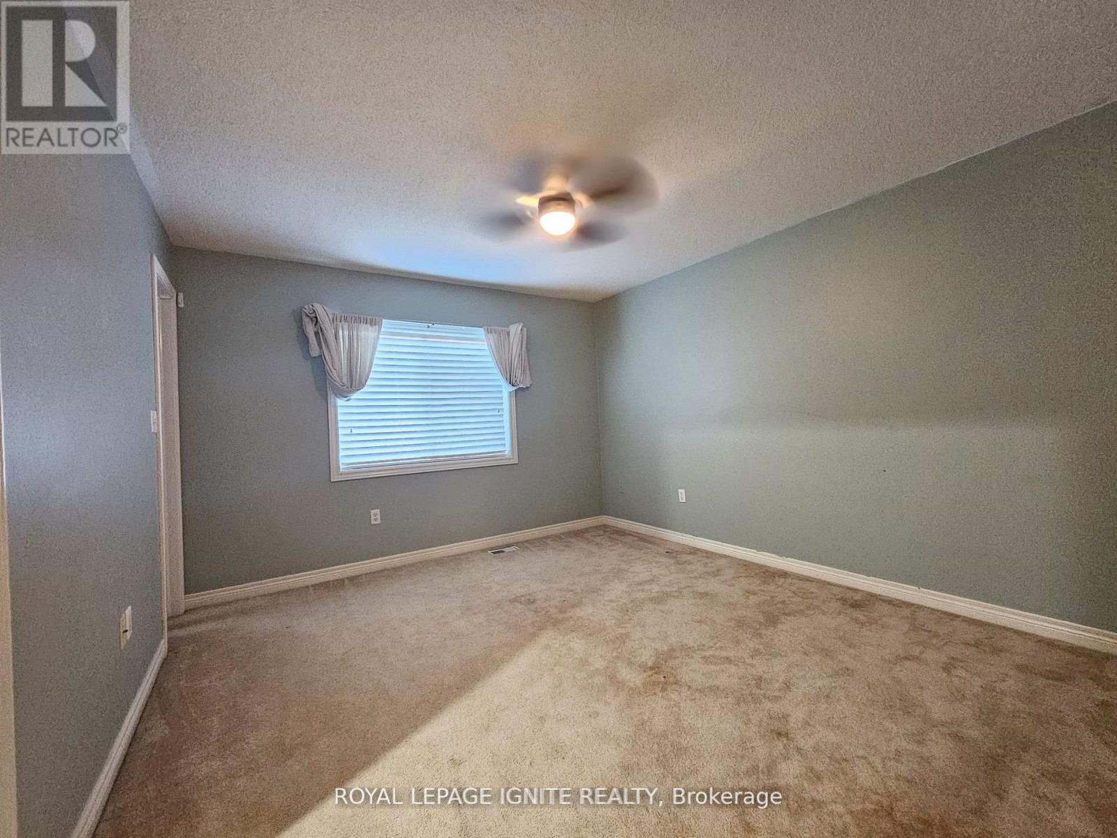 60 Pressed Brick Drive, Brampton, Ontario  L6V 4K3 - Photo 10 - W12941412