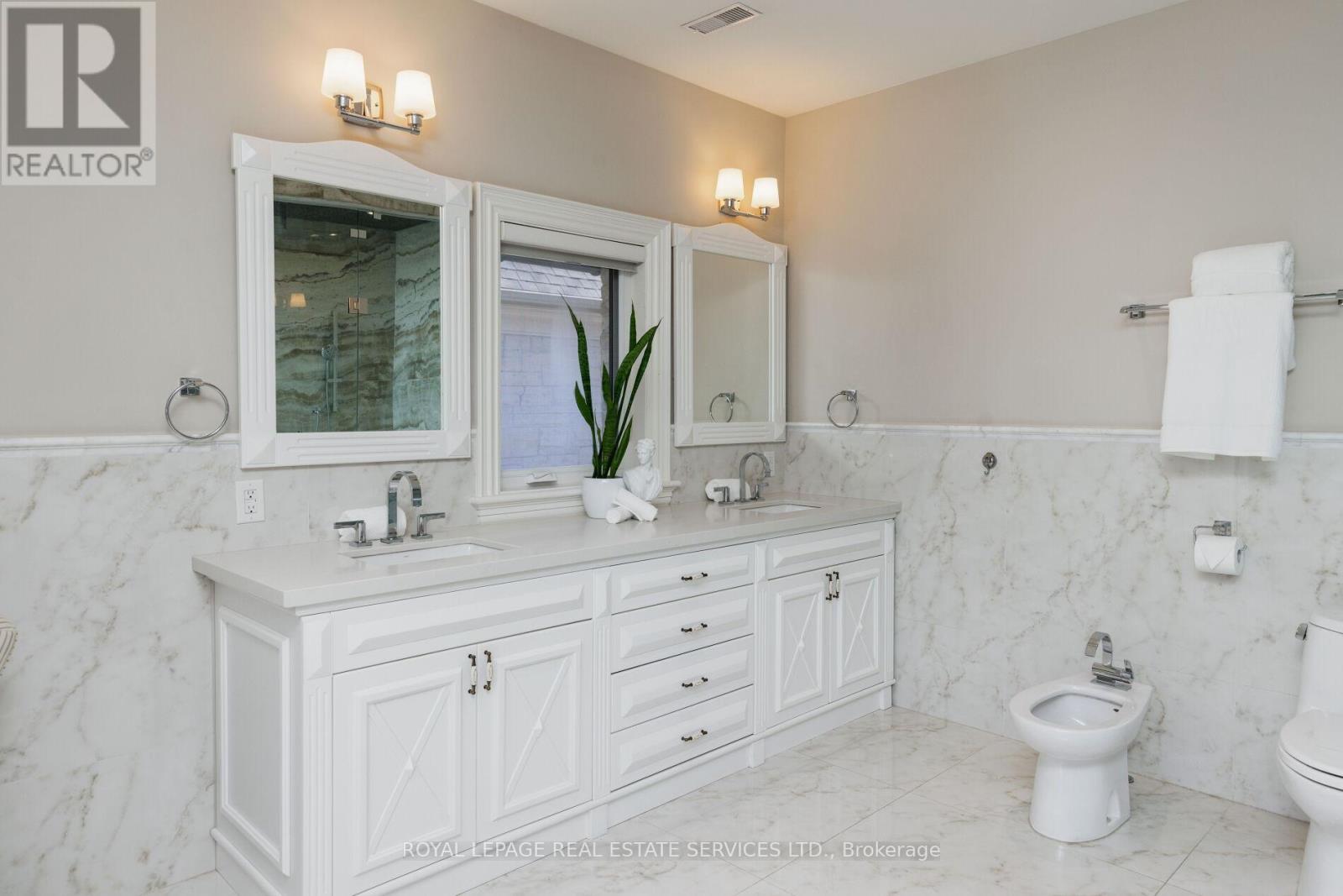 1165 Garden Road, Mississauga, Ontario  L5H 3J5 - Photo 20 - W12941424