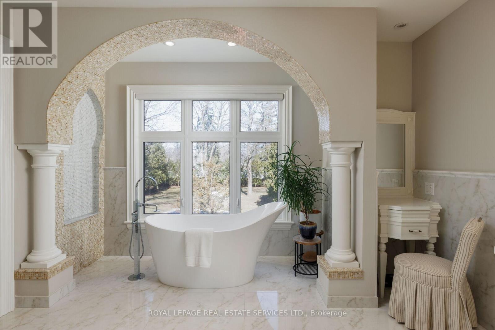 1165 Garden Road, Mississauga, Ontario  L5H 3J5 - Photo 22 - W12941424