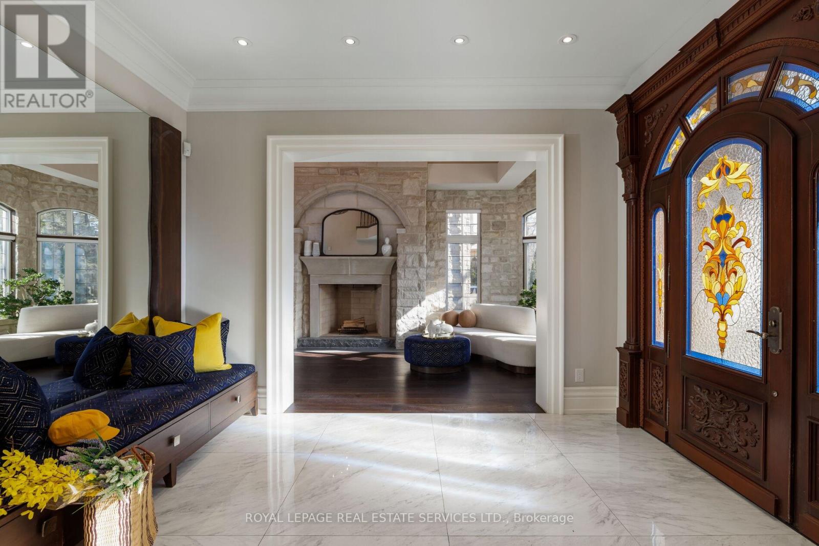 1165 Garden Road, Mississauga, Ontario  L5H 3J5 - Photo 4 - W12941424