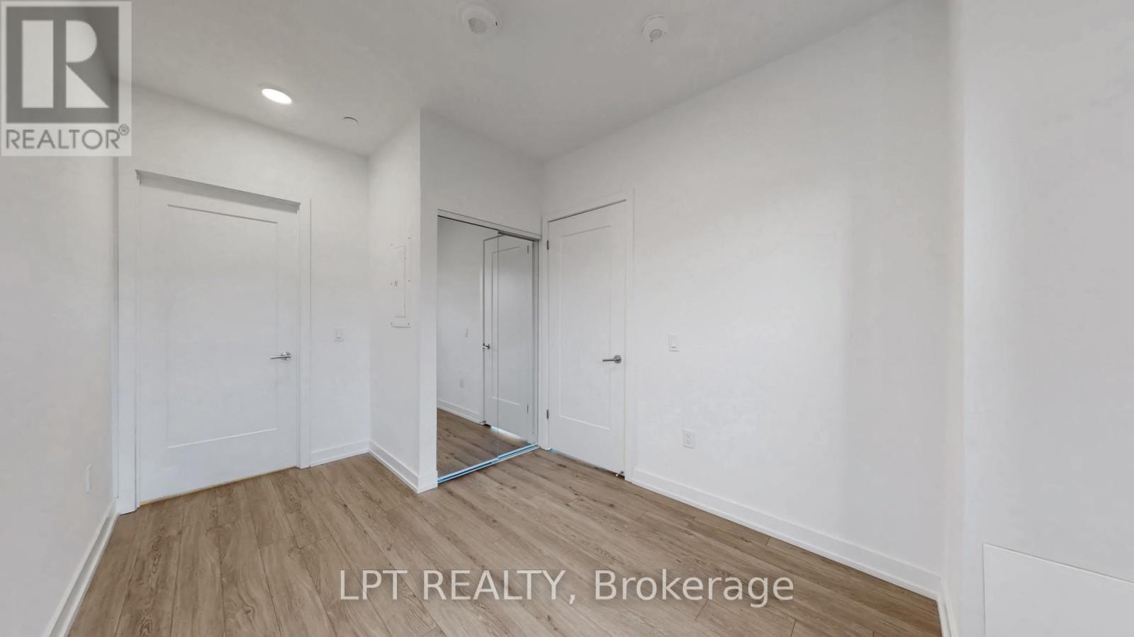 107 - 799 The Queensway, Toronto, Ontario  M8Z 0H3 - Photo 21 - W12941426