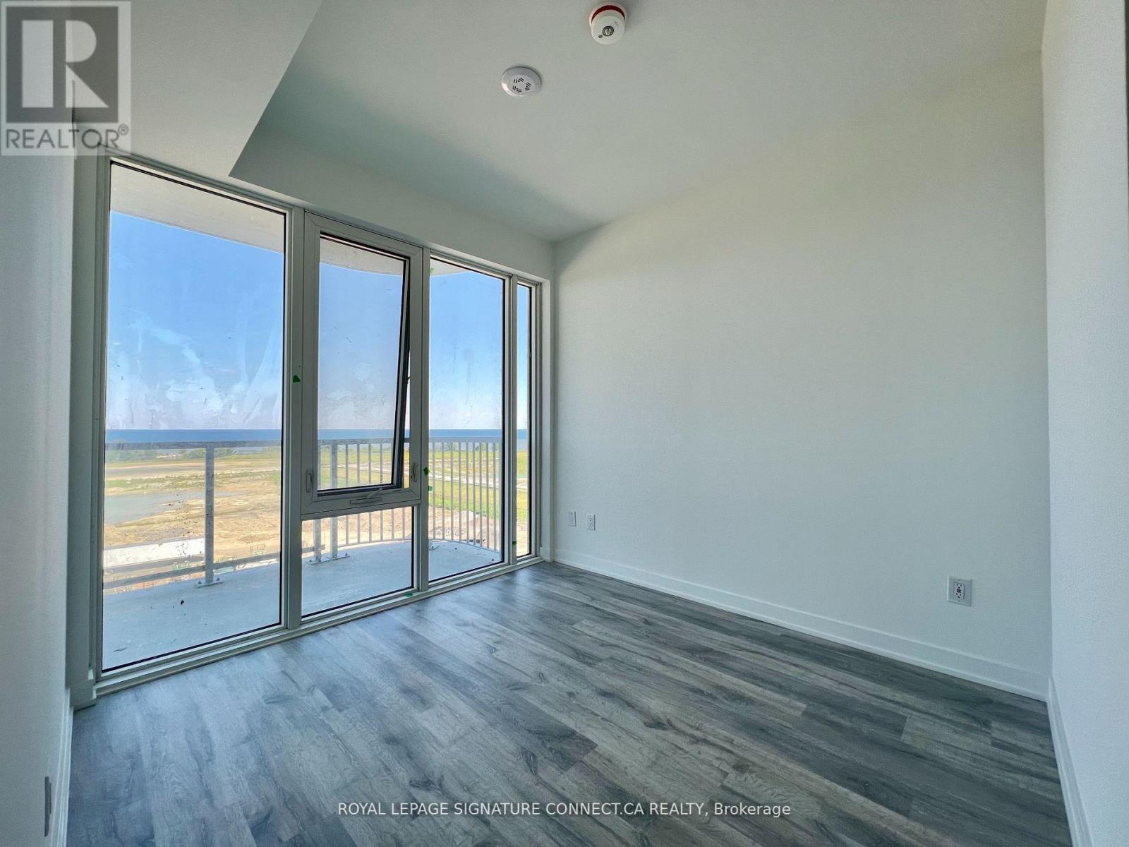 706 - 220 Missinnihe Way, Mississauga, Ontario  L5H 0A9 - Photo 10 - W12941434