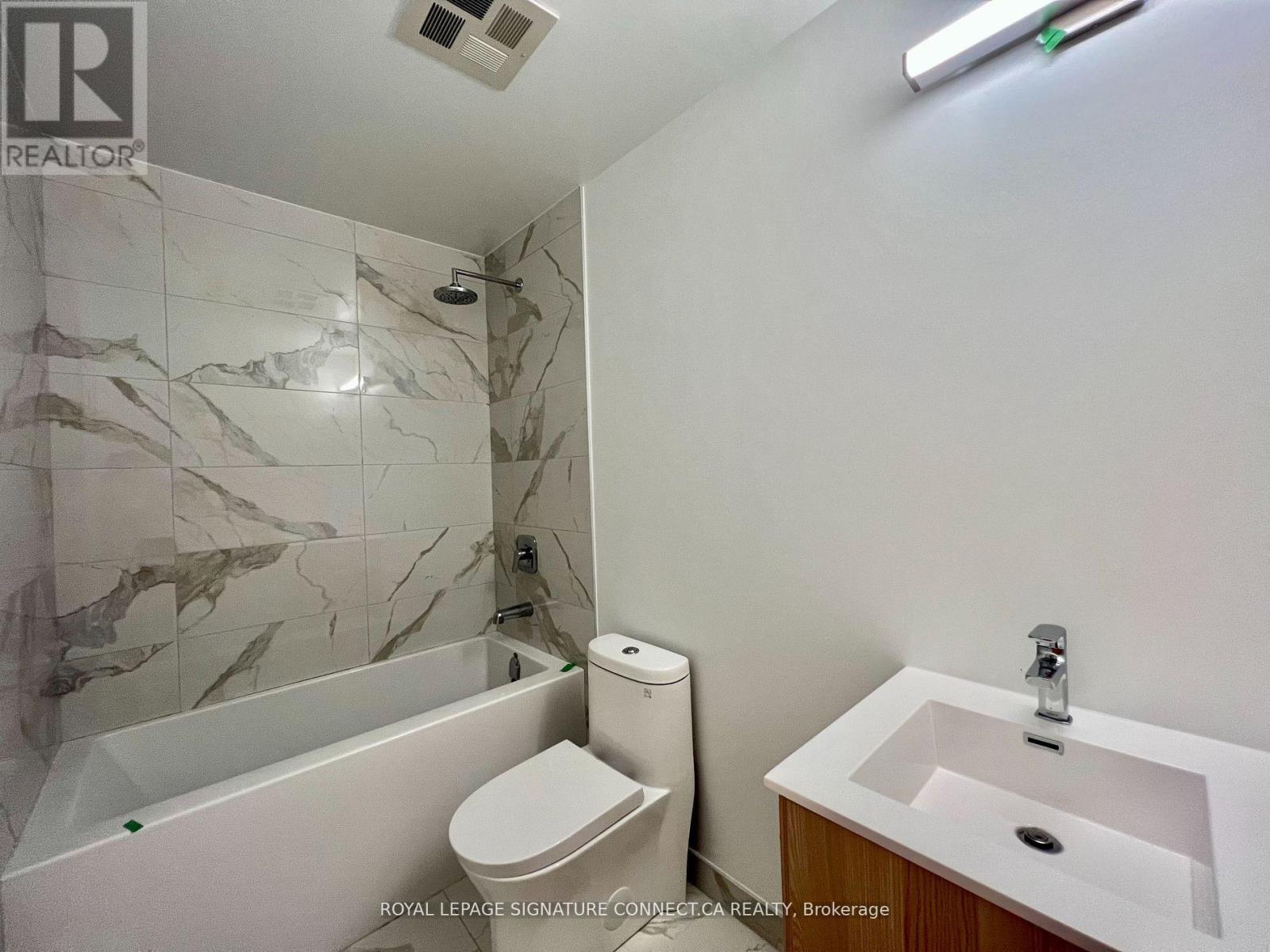 706 - 220 Missinnihe Way, Mississauga, Ontario  L5H 0A9 - Photo 19 - W12941434