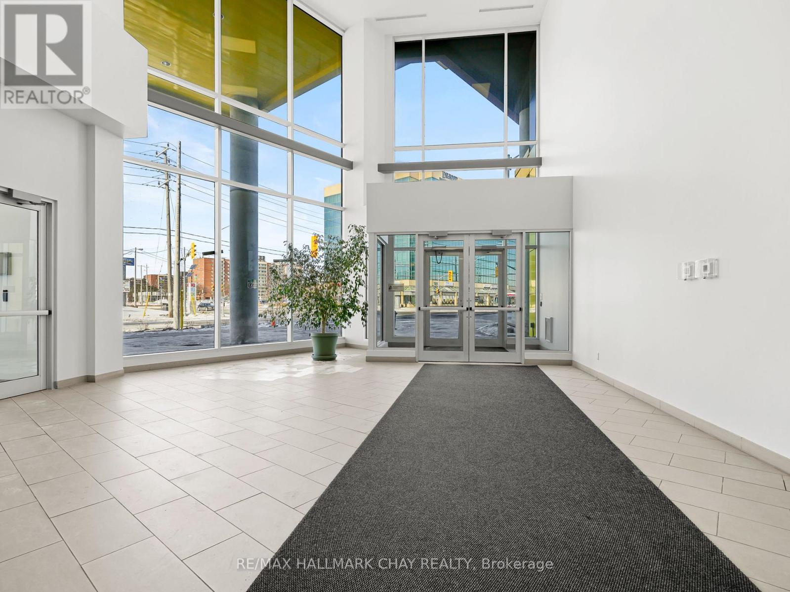 615 - 1275 Finch Avenue W, Toronto, Ontario  M3J 2B1 - Photo 3 - W12941470