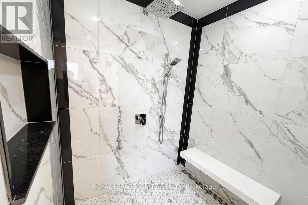 Upper - 300 Cornelius Parkway, Toronto, Ontario  M3K 1T8 - Photo 17 - W12941504