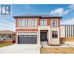 UPPER - 300 CORNELIUS PARKWAY, Toronto, Ontario