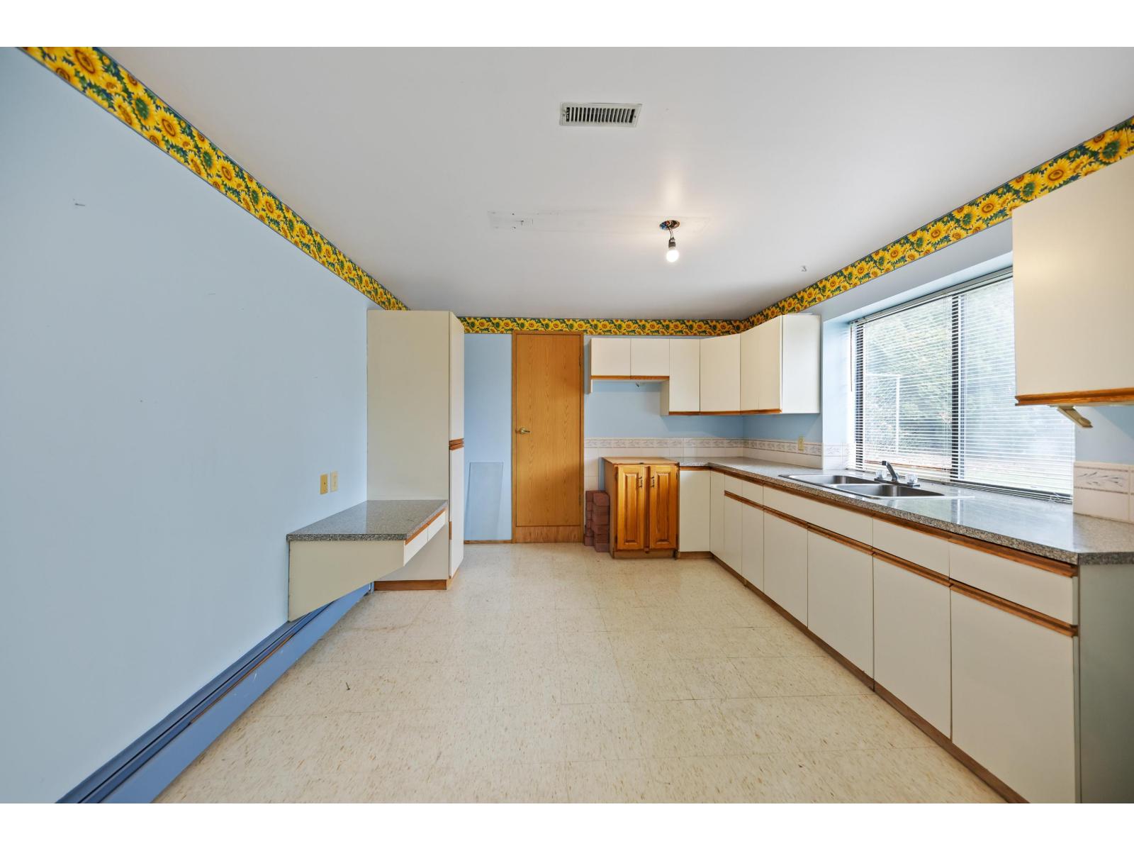 5553 181a Street, Surrey, British Columbia  V3S 7Z2 - Photo 27 - R3105525