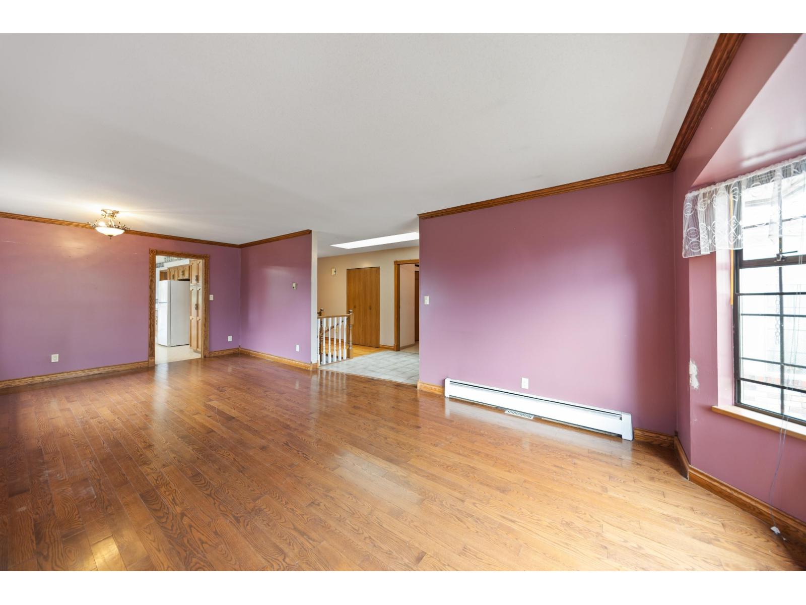 5553 181a Street, Surrey, British Columbia  V3S 7Z2 - Photo 5 - R3105525