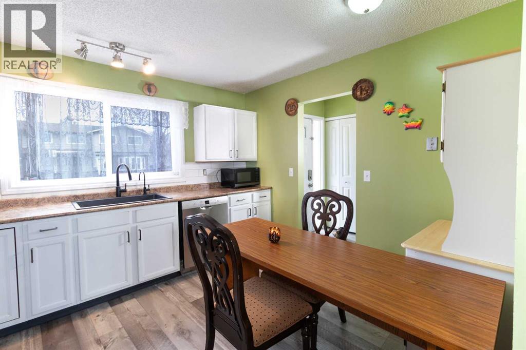 165 Whitewood Place Ne, Calgary, Alberta  T1Y 3S8 - Photo 2 - A2276093