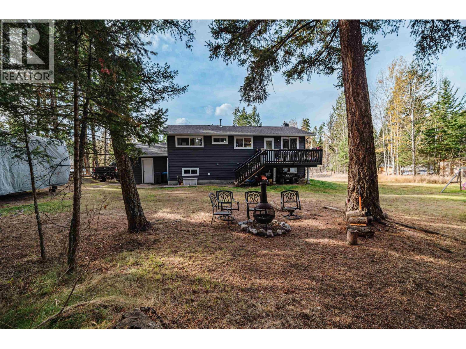 4995 Smith Road, 108 Mile Ranch, British Columbia V0K 2Z0 - Photo 9 - R3062856