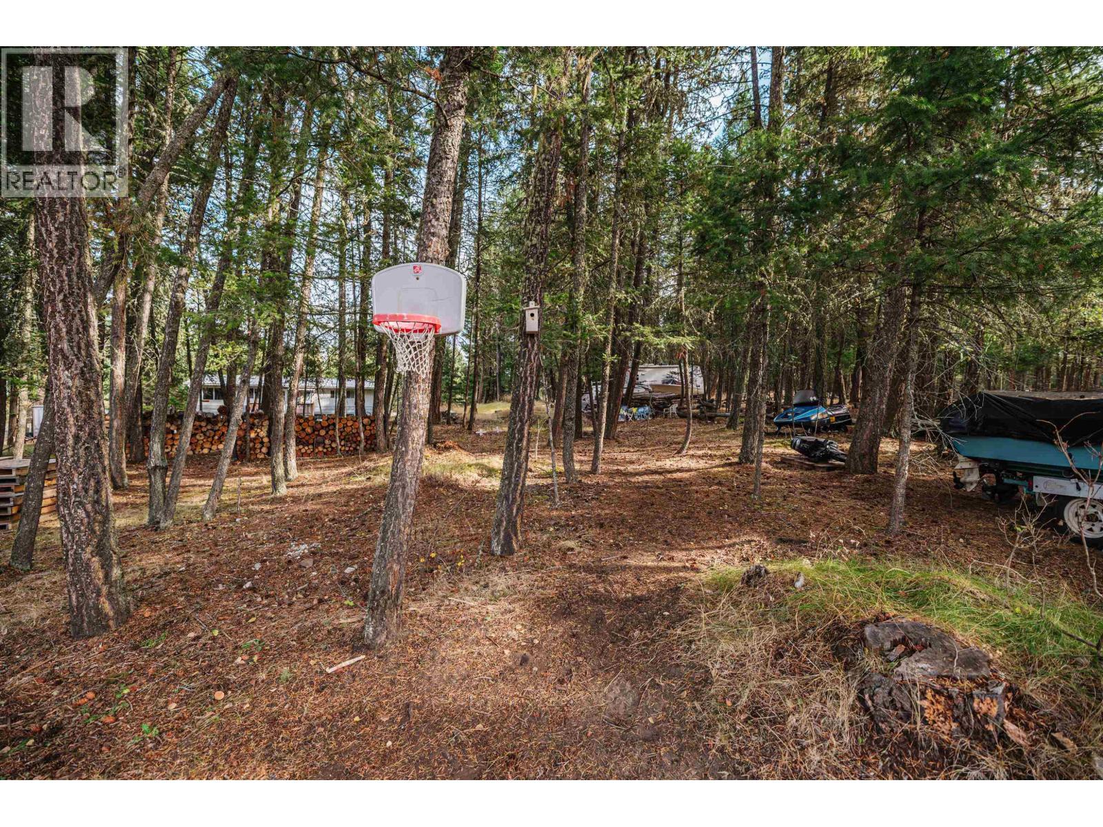 4995 Smith Road, 108 Mile Ranch, British Columbia V0K 2Z0 - Photo 10 - R3062856